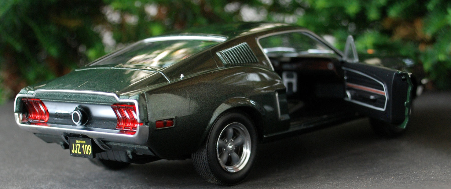 Green Light 84038 1968 Ford Mustang GT 2+2 Fastb. wie Bullitt Steve McQueen 1:24