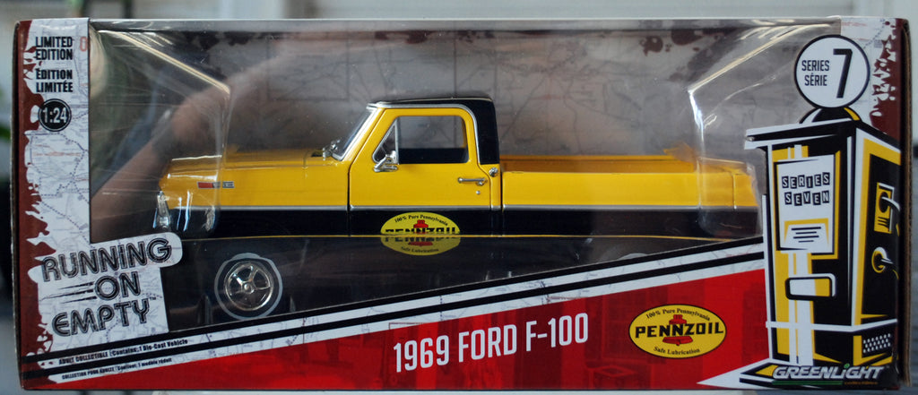 Green Light 85082  Running on empty 7 1969 Ford F 100 Pennzoil 1:24