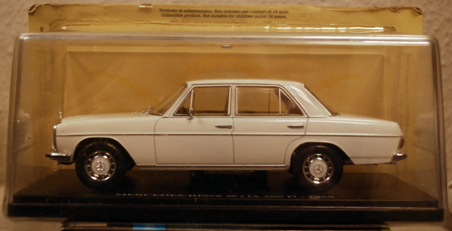 1968 Mercedes 200 D W115 1:24 Fabbri  White Box Hachette