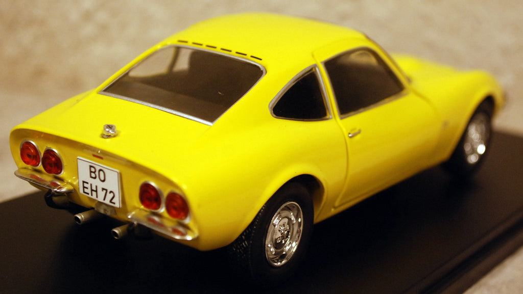 1968 Opel GT 1:24 Fabbri  White Box Hachette