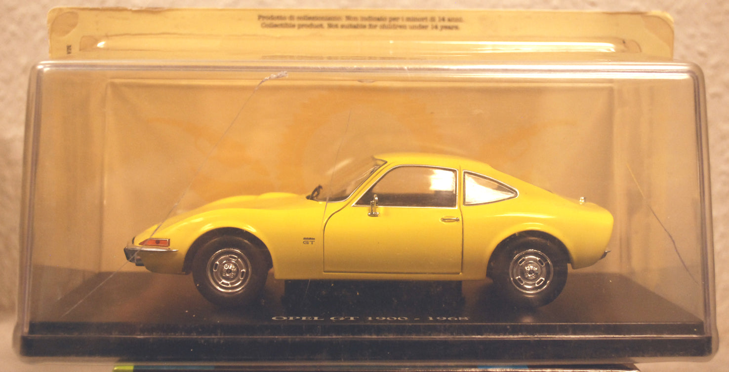 1968 Opel GT 1:24 Fabbri  White Box Hachette