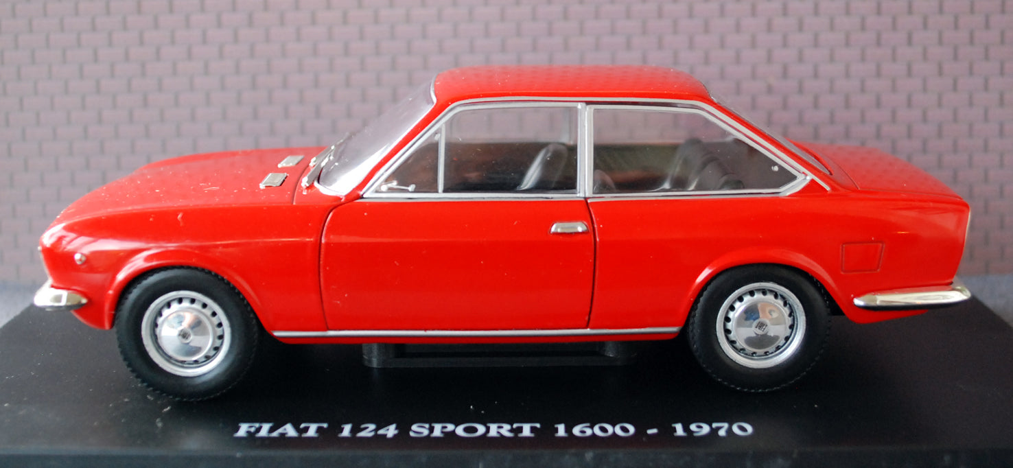 1970 Fiat 124 Sport 1600 1:24 Fabbri / White Box / Hachette