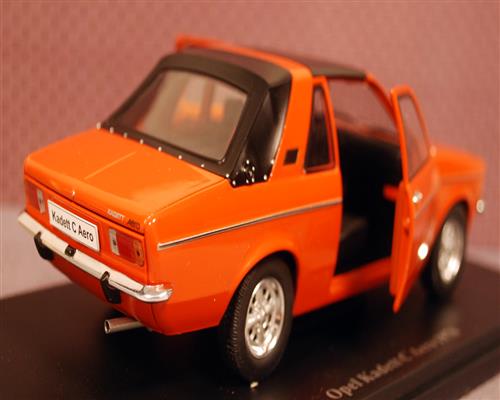 1976 Opel Kadett C Aero 1:24 Fabbri / White Box / Hachette