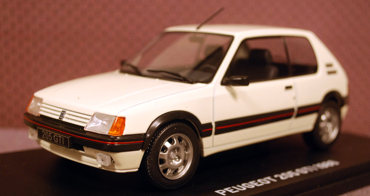 1986 Peugeot 205 GTI 1:24 Fabbri / White Box / Hachette