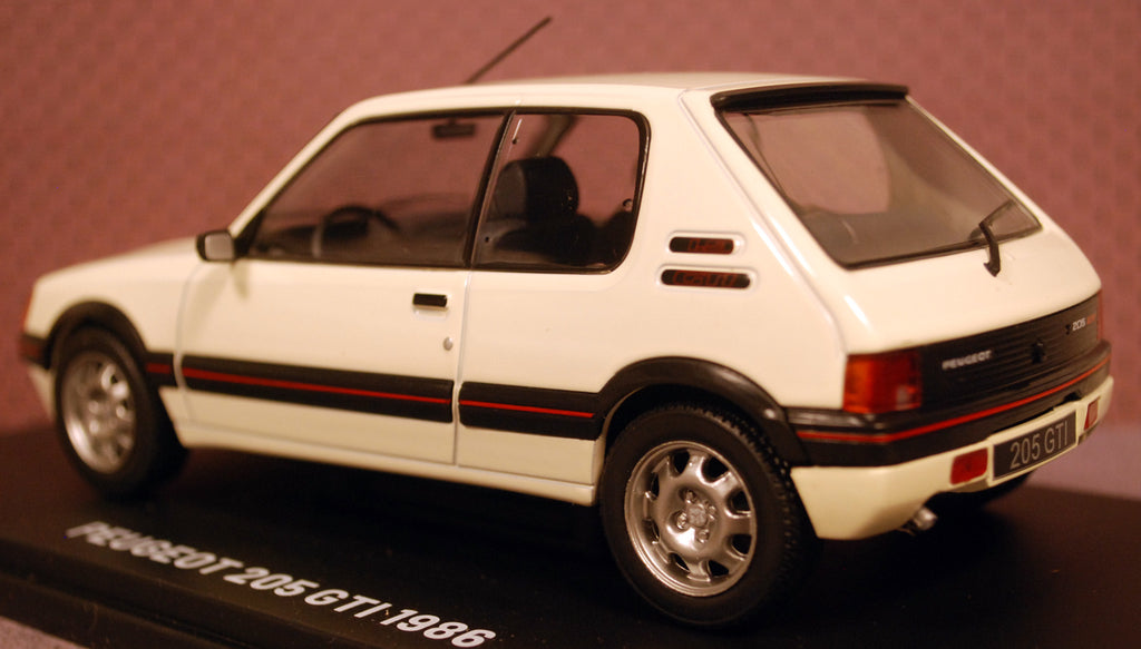 1986 Peugeot 205 GTI 1:24 Fabbri / White Box / Hachette