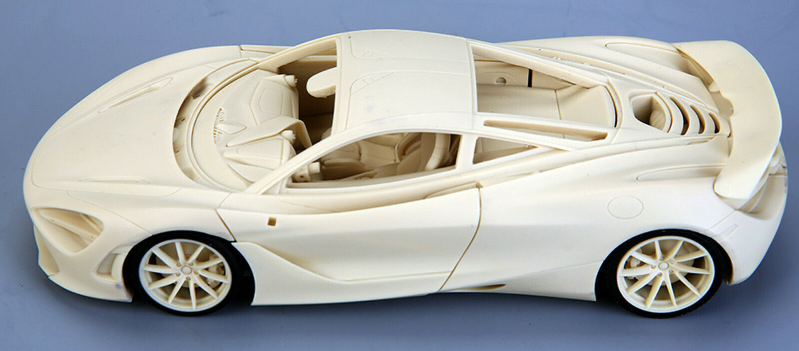 2016 McLaren 720 S 1:24 Alpha Model 02-014 neu 2020