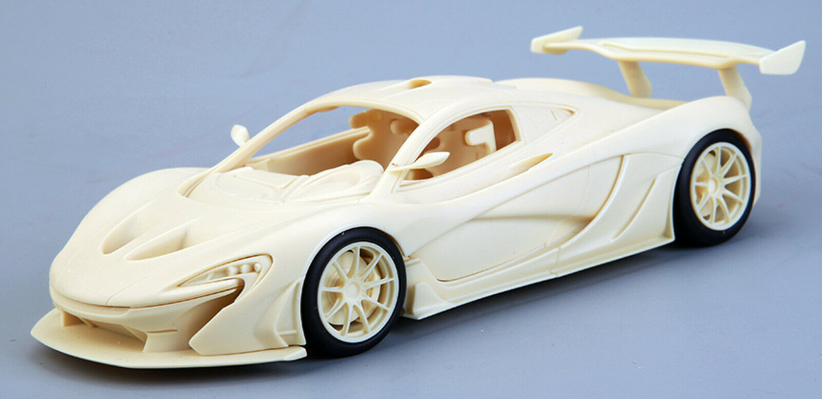 2015 McLaren P1 GTR 1:24 Alpha Model 02-0023 neu 2021