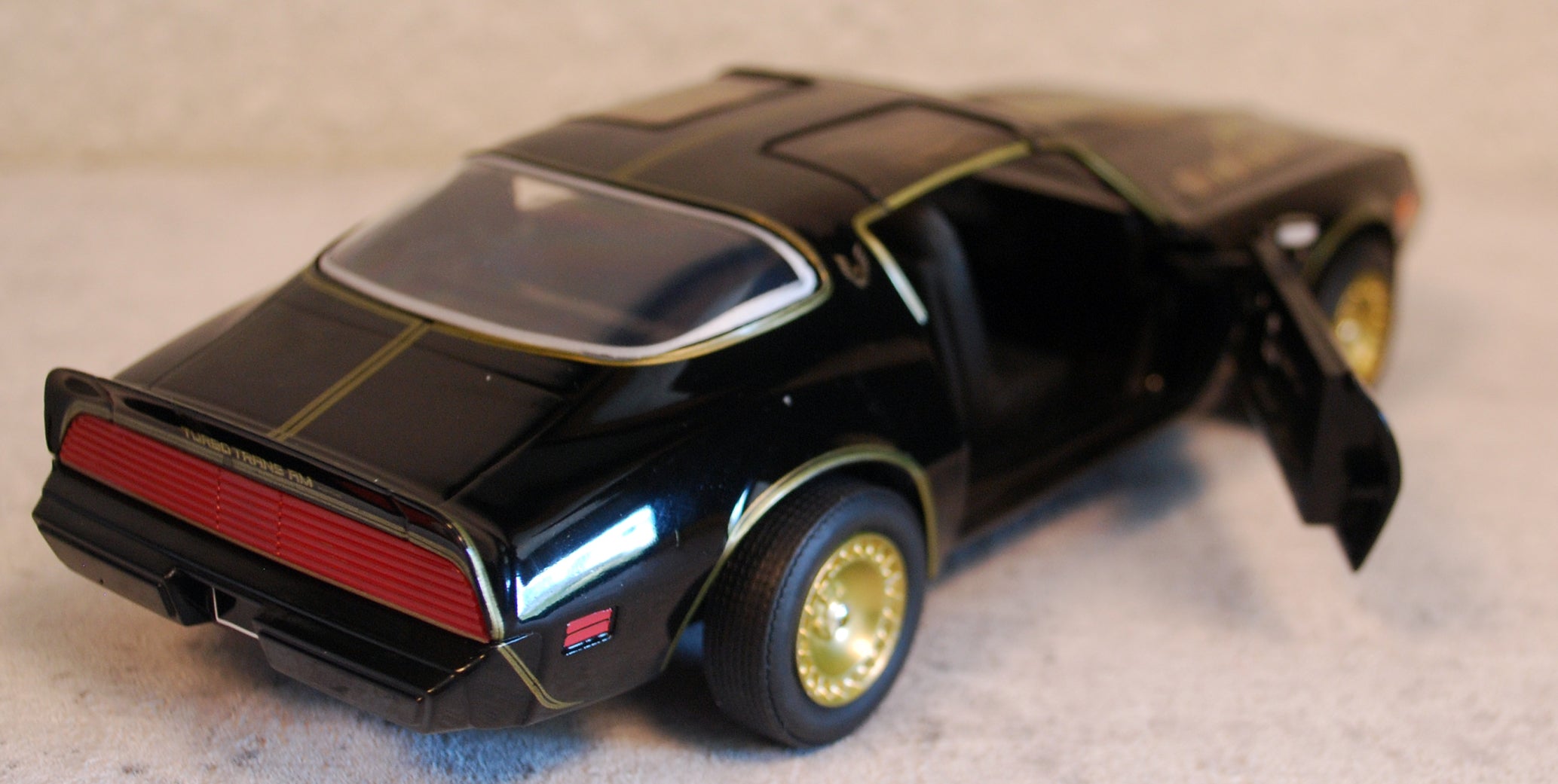 1980 Pontiac Firebird Trans Am WIE Smokey & the Bandit II 1:24 Green Light 84037