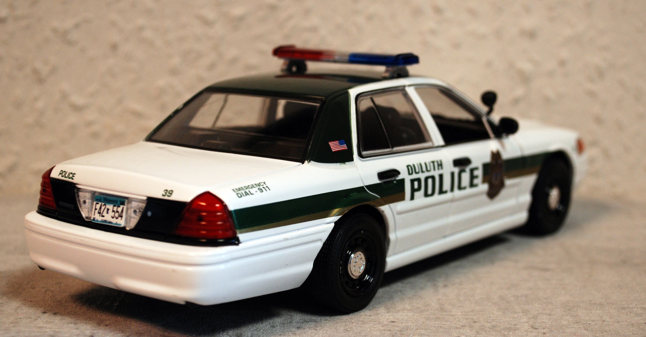 2006 Ford Crown Victoria Fargo Fernsehserie 1:24 Green Light 84153