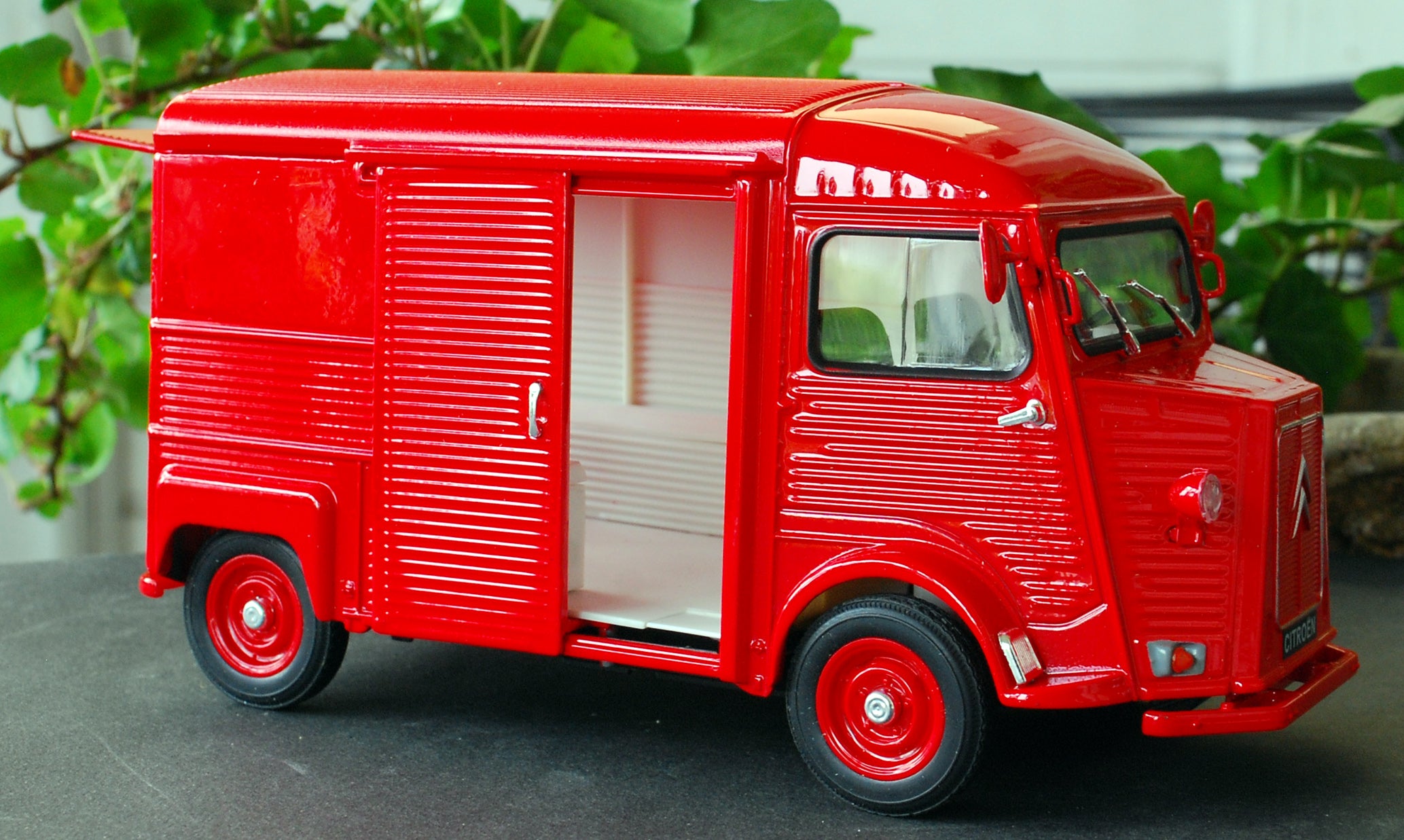 1962 Citroen Fourgon Type H / HY 1:24 Welly 24019W