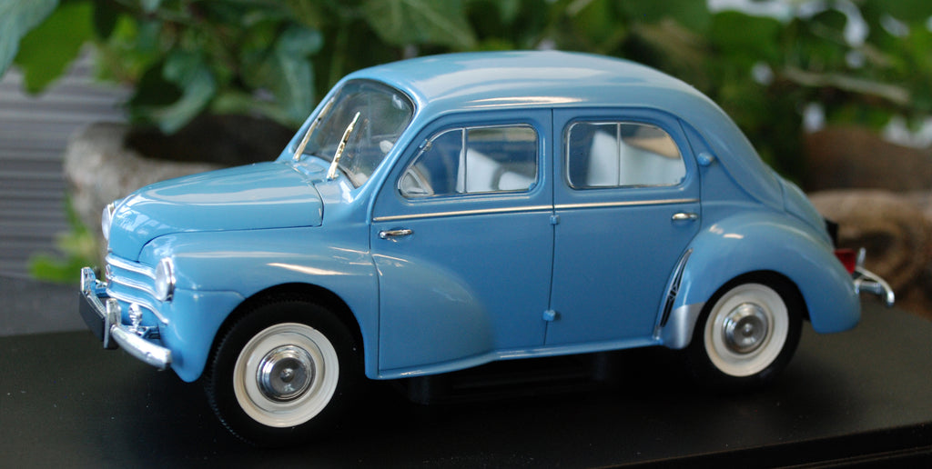 1950 Renault 4 CV 1:24 Fabbri / White Box / Hachette