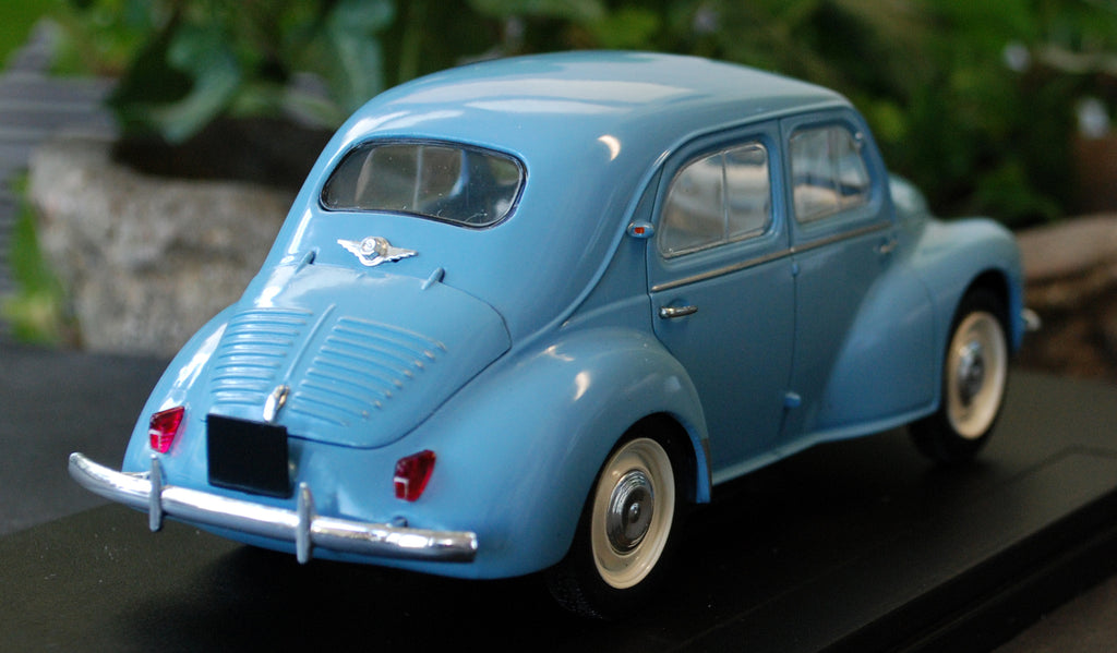 1950 Renault 4 CV 1:24 Fabbri / White Box / Hachette