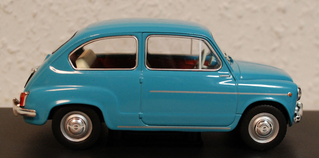 1960 Fiat 600 D 1:24 Fabbri / White Box / Hachette