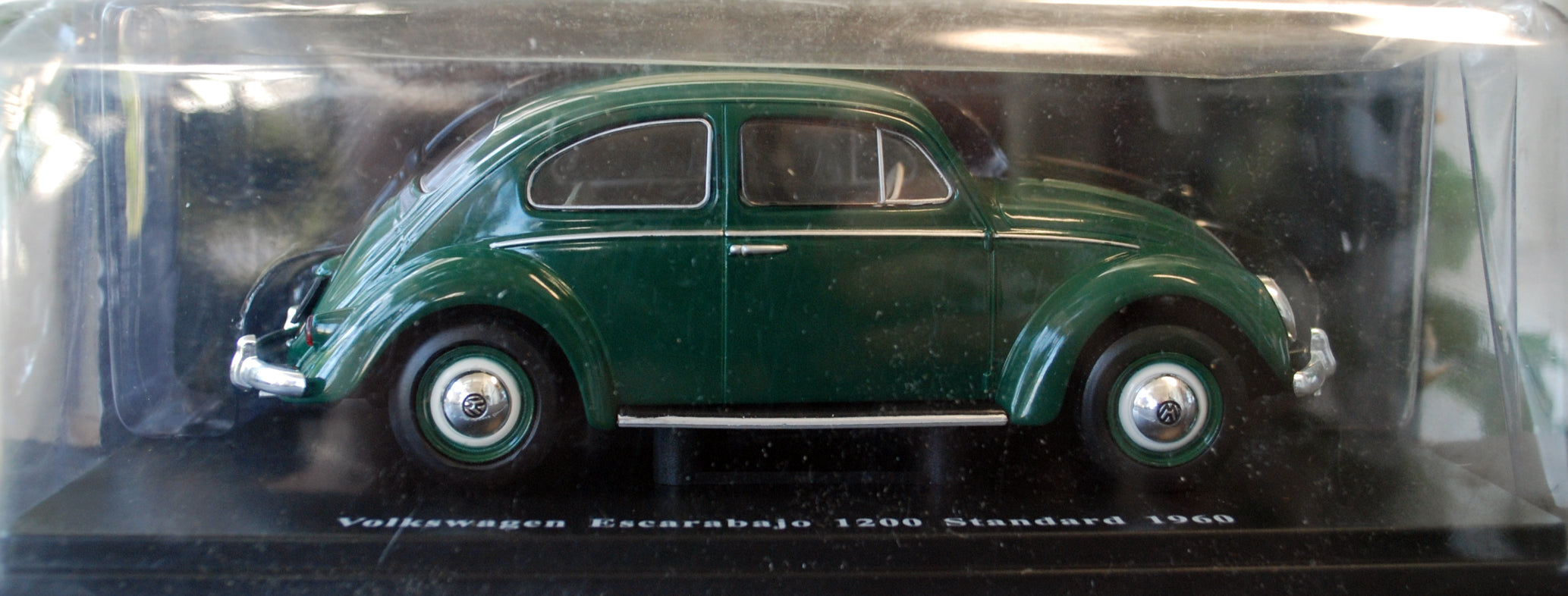 1960 Volkswagen VW 1200 Standard Käfer Beetle 1:24 Fabbri / White Box / Hachette