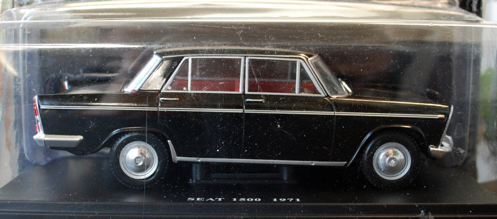 1971 SEAT 1500 1:24 Fabbri / White Box / Hachette