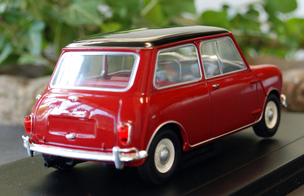 1973 Mini Cooper 1:24 Fabbri / White Box / Hachette