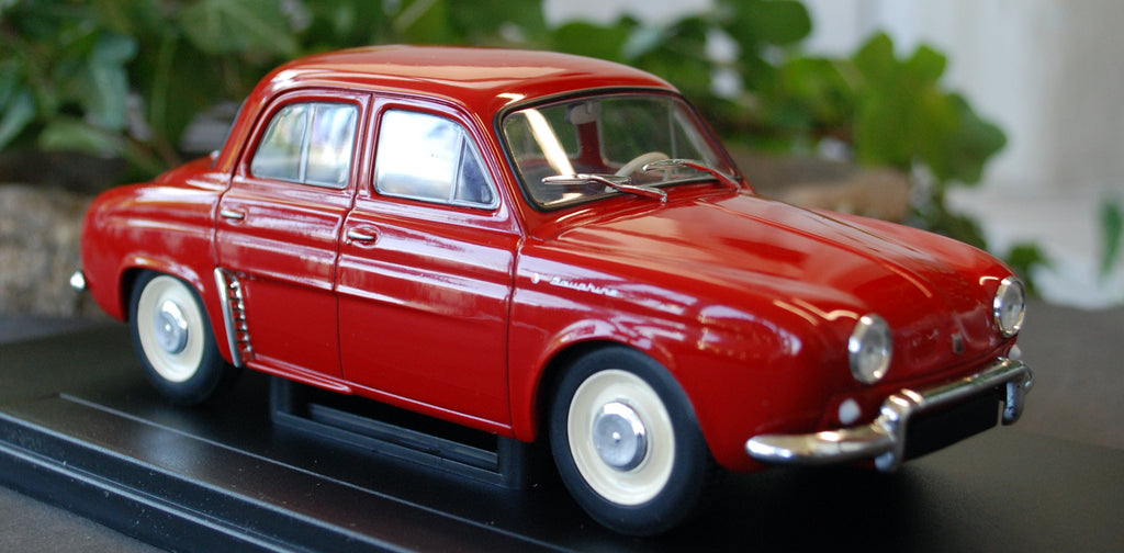 1956 Renault Dauphine 1:24 Fabbri / White Box / Hachette