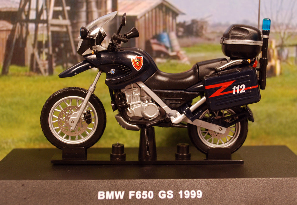 Polizeimotorrad 1999 BMW F 650 GS Carabinieri 1:24 DeAgostini