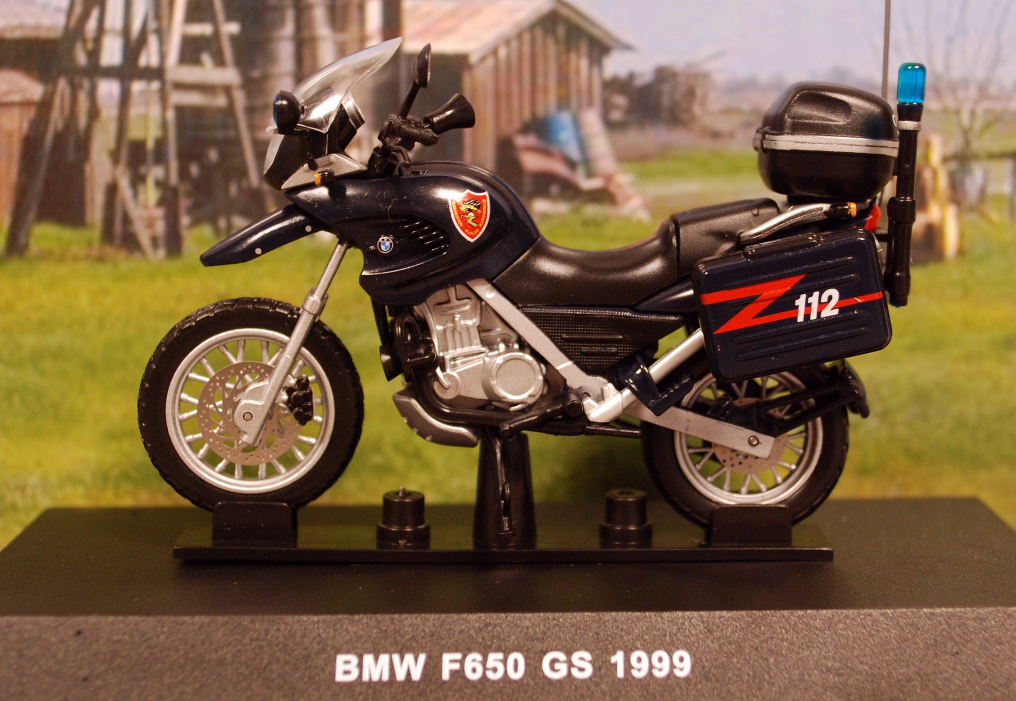 Polizeimotorrad 1999 BMW F 650 GS Carabinieri 1:24 DeAgostini