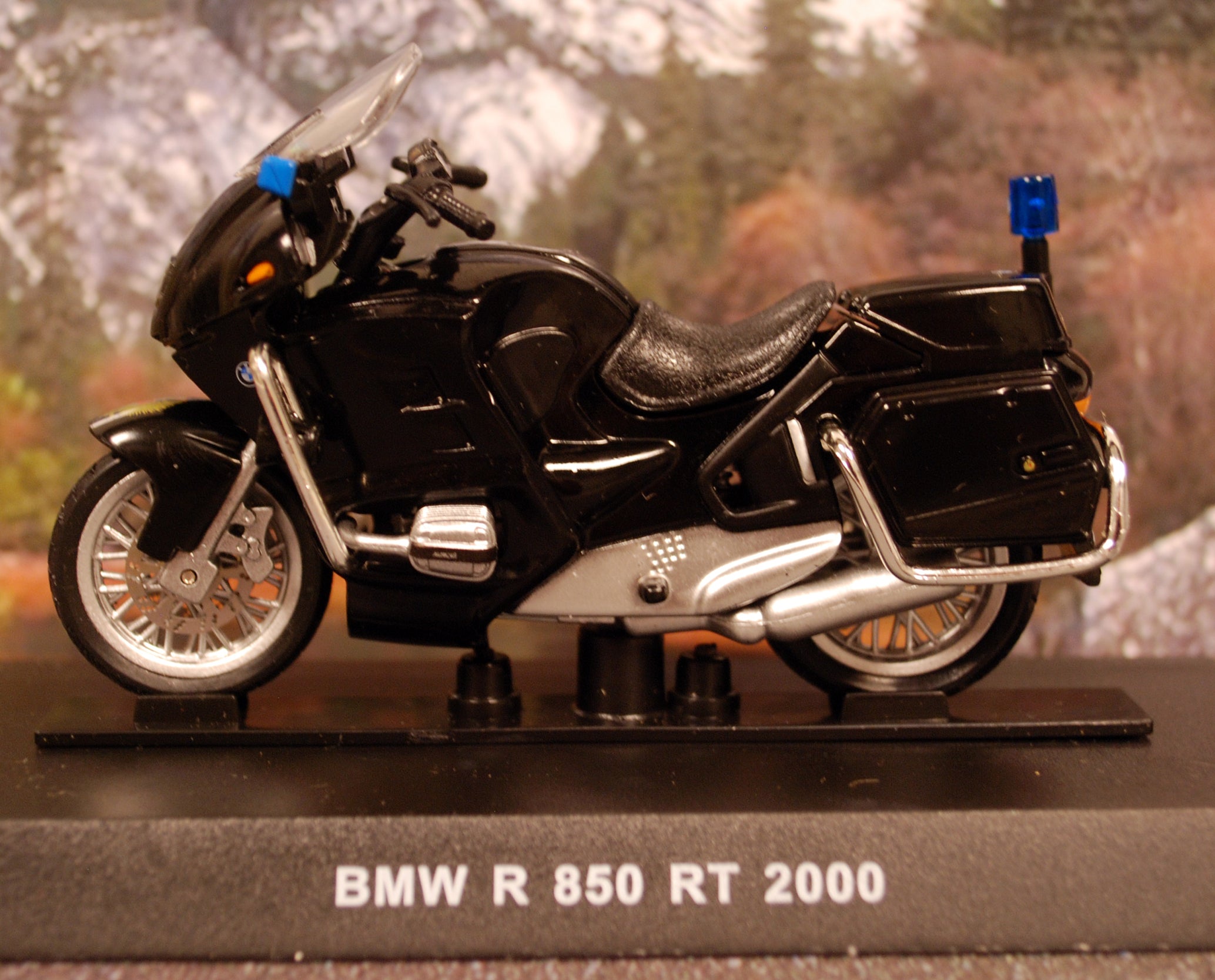 Polizeimotorrad 2000 BMW R 850 RT Carabinieri black 1:24 DeAgostini