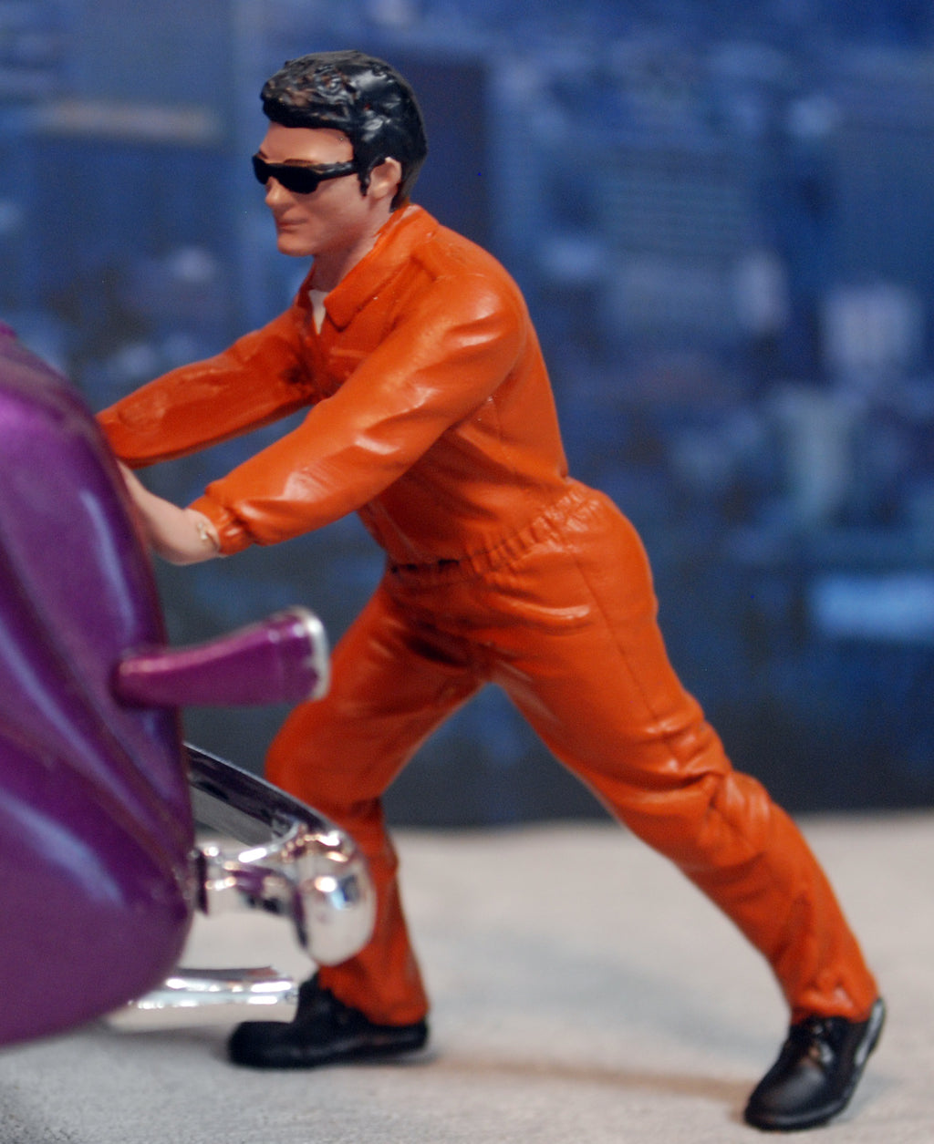 23902O American Diorama Mechanic Ken orange 1:24