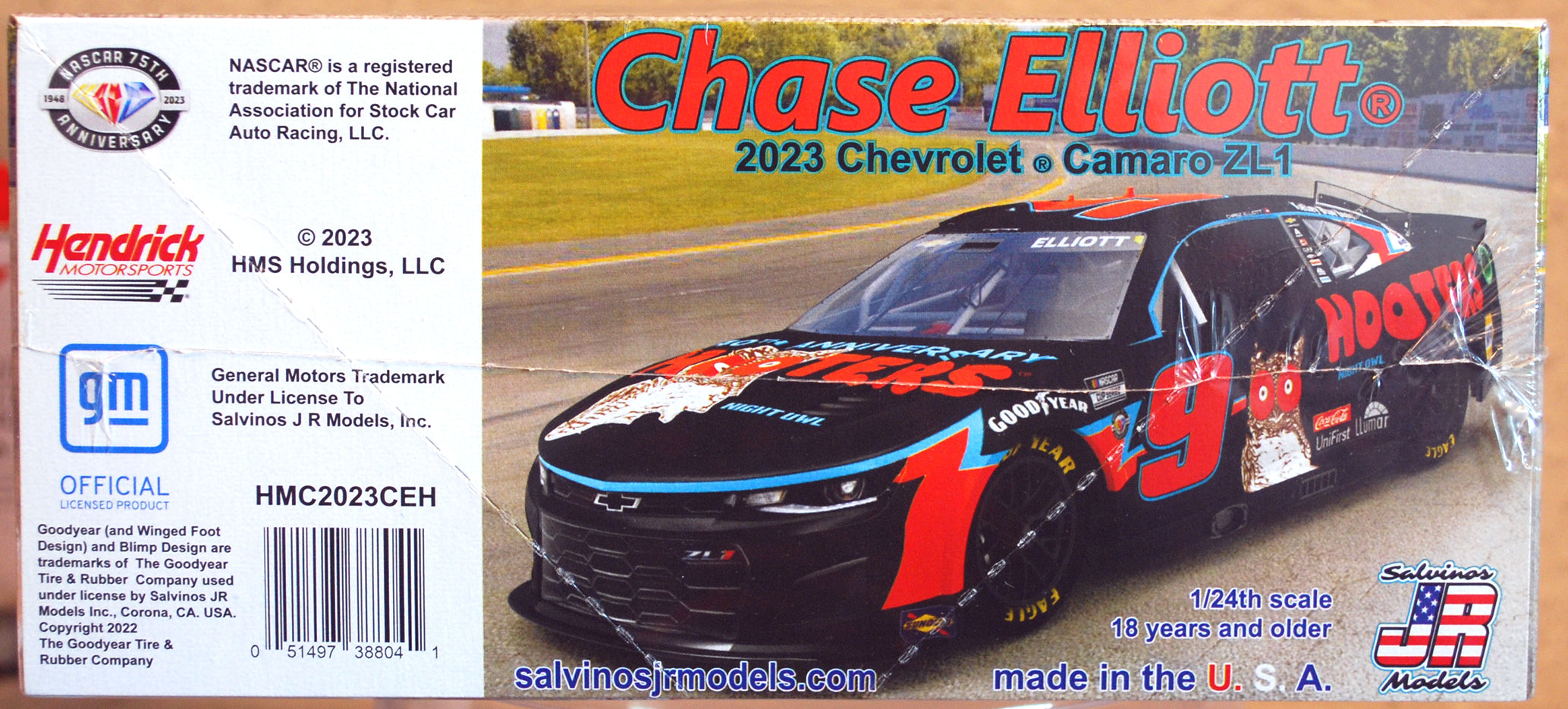 2023 Chevrolet Camaro Chase Elliott Hooters 1:24 Salvinos JR 388041