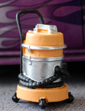 24606 American Diorama Detail Master Wet Dry Vac Cleaner 1:24
