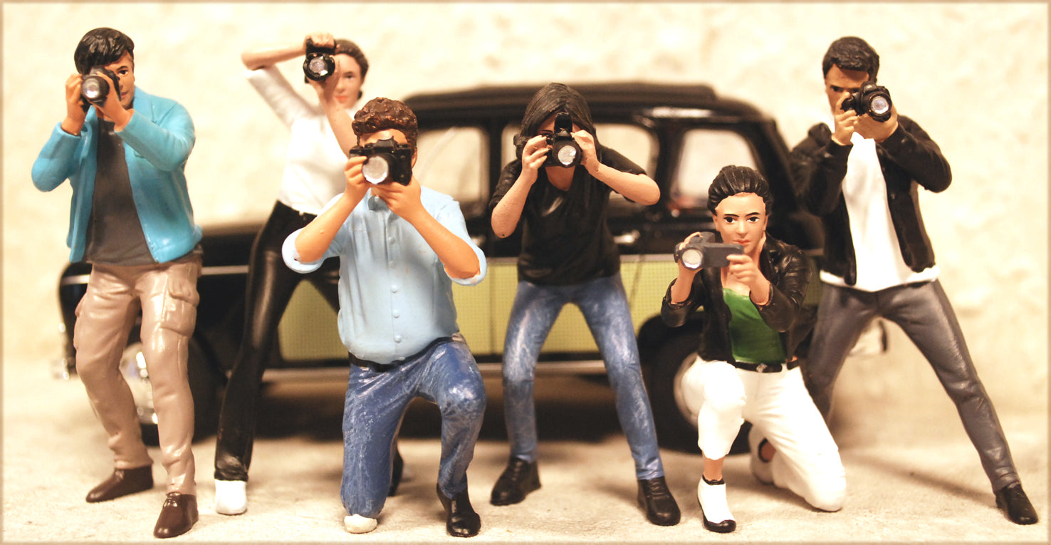25301B American Diorama Photographers Set of 6 1:24