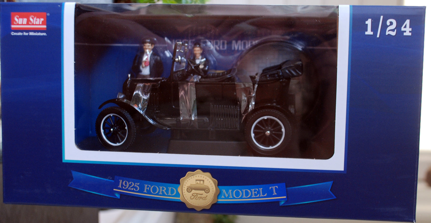 Sun Star 1905 1925 Ford Model T Dick & Doof 1:24 Sonderpreis