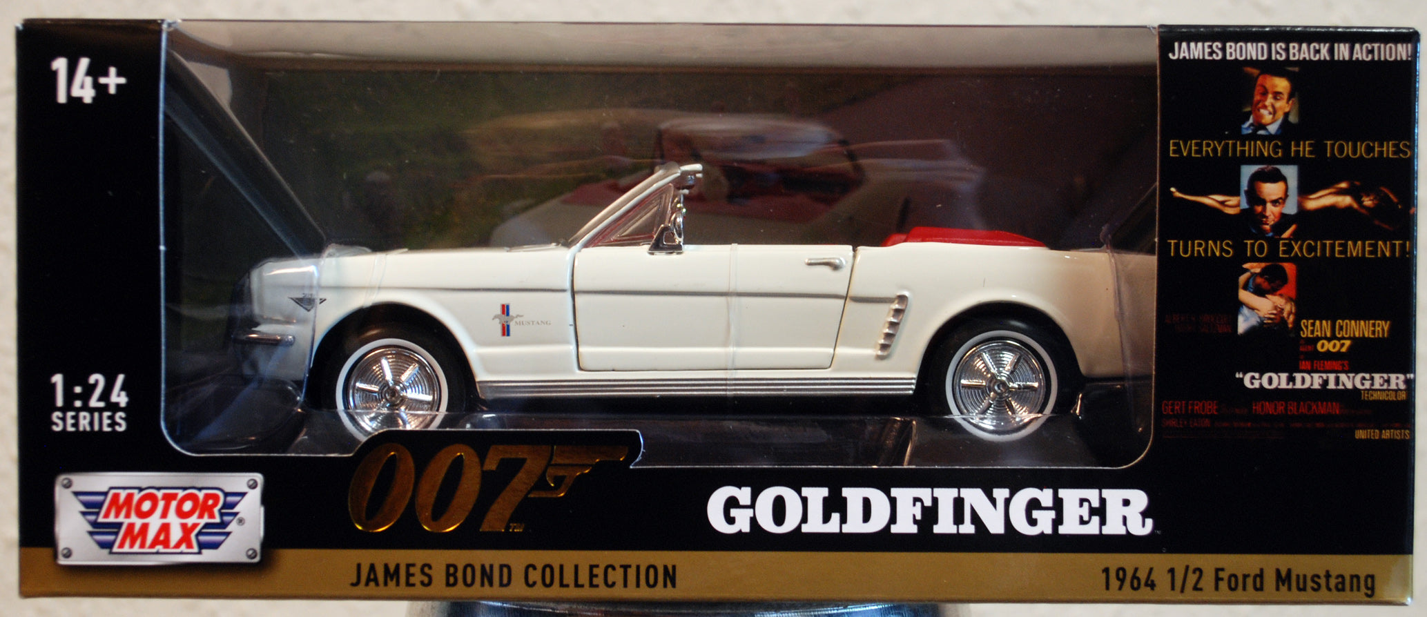 Motor Max 79852 1964 Ford Mustang Cabrio James Bond 007 1:24