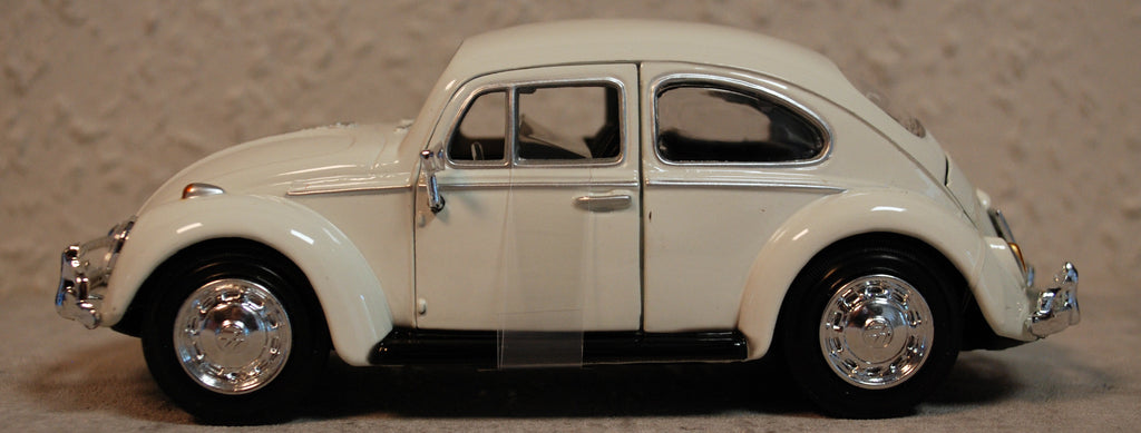 Motor Max 79854 1966 VW Volkswagen Käfer James Bond 007 1:24