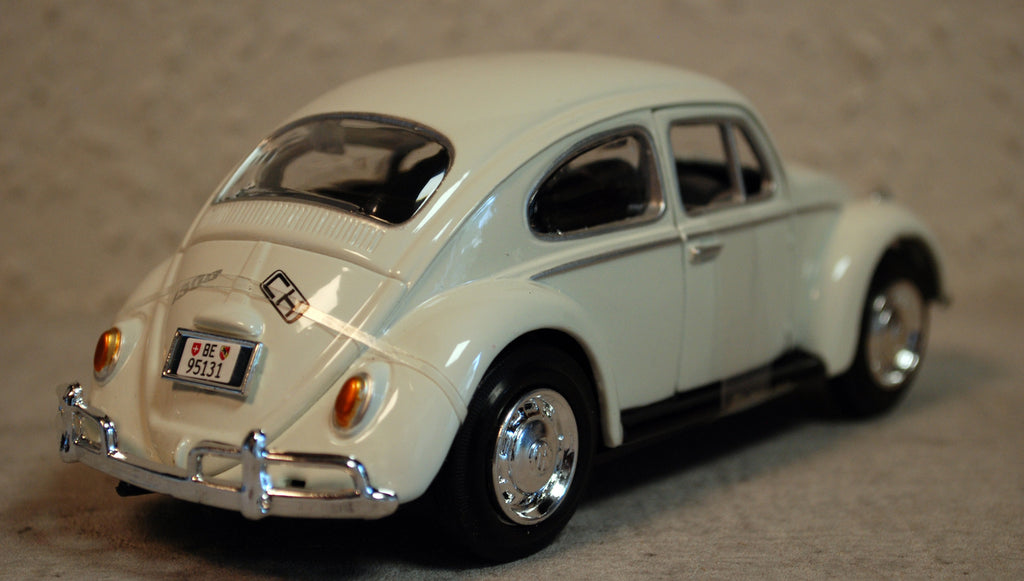 Motor Max 79854 1966 VW Volkswagen Käfer James Bond 007 1:24