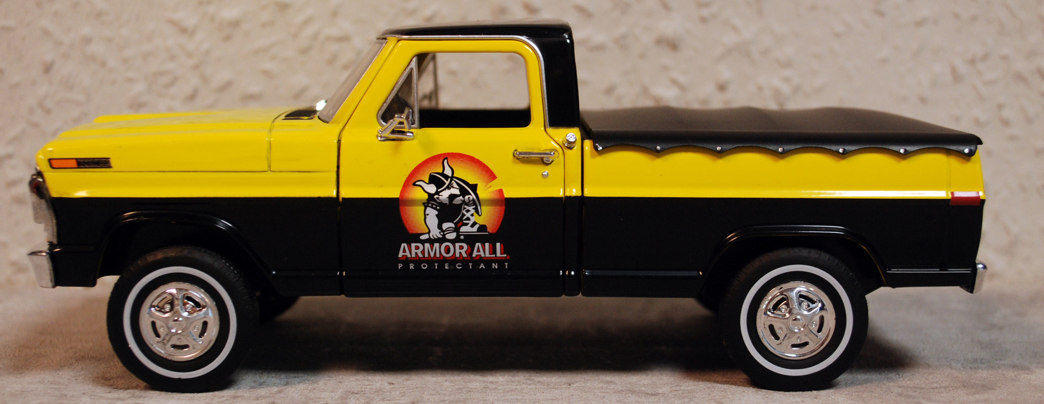 1970 Ford F-100 Pickup Armor All Greenlight 85063
