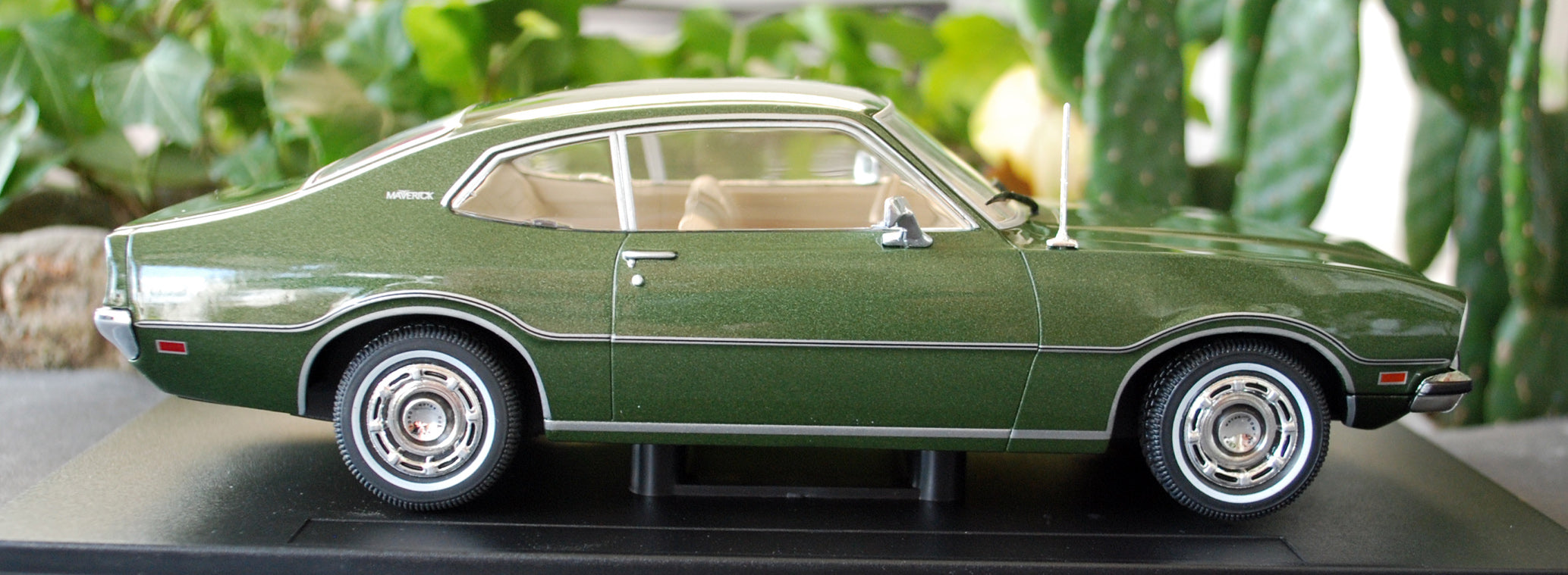 1974 Ford Maverick 1:24 Fabbri / White Box / Hachette