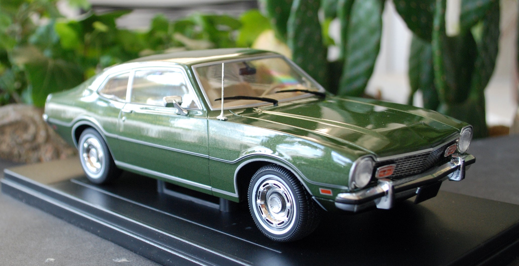 1974 Ford Maverick 1:24 Fabbri / White Box / Hachette