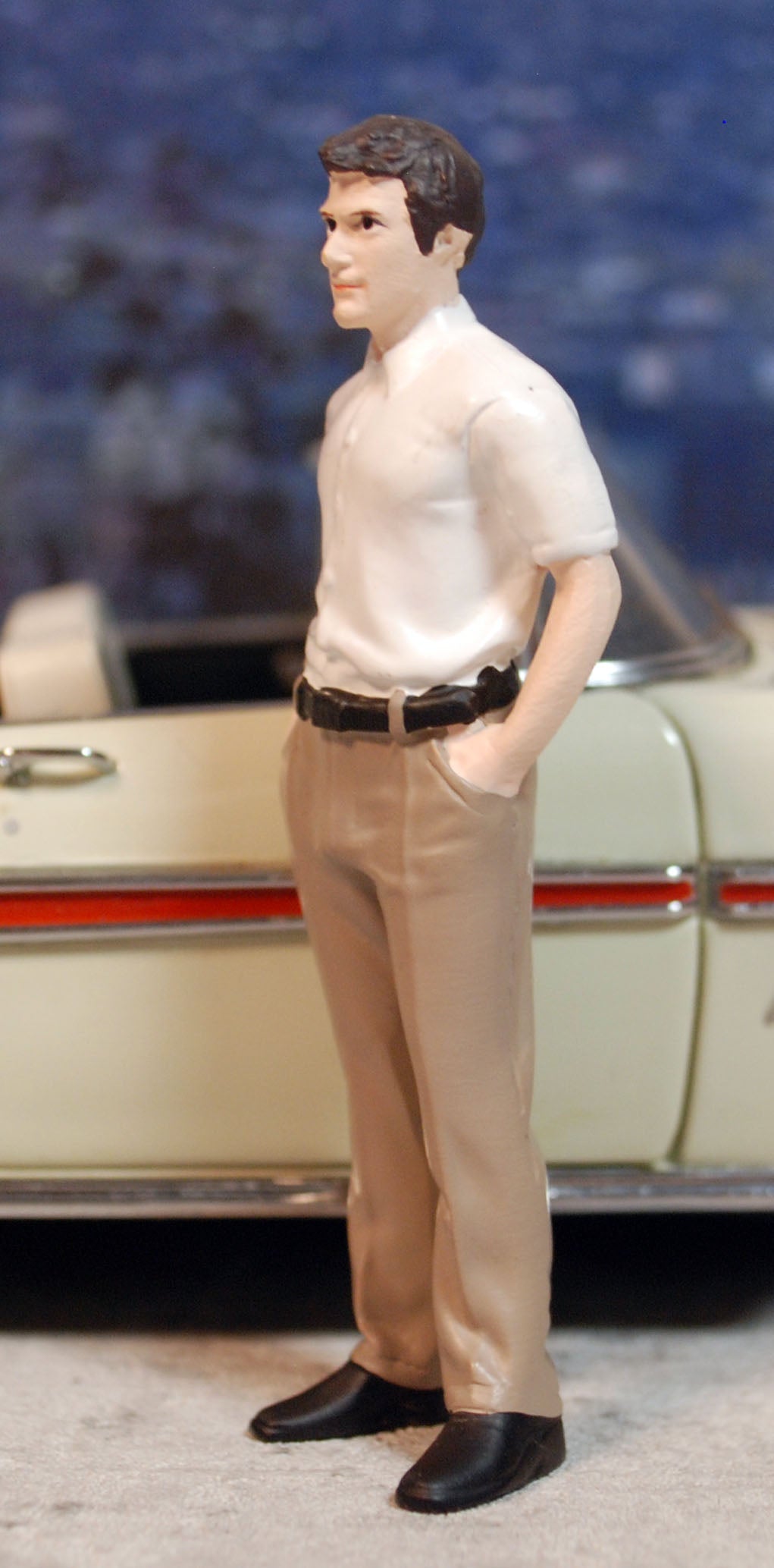 76408 American Diorama The Dealership Customer I 1:24 neu 2022