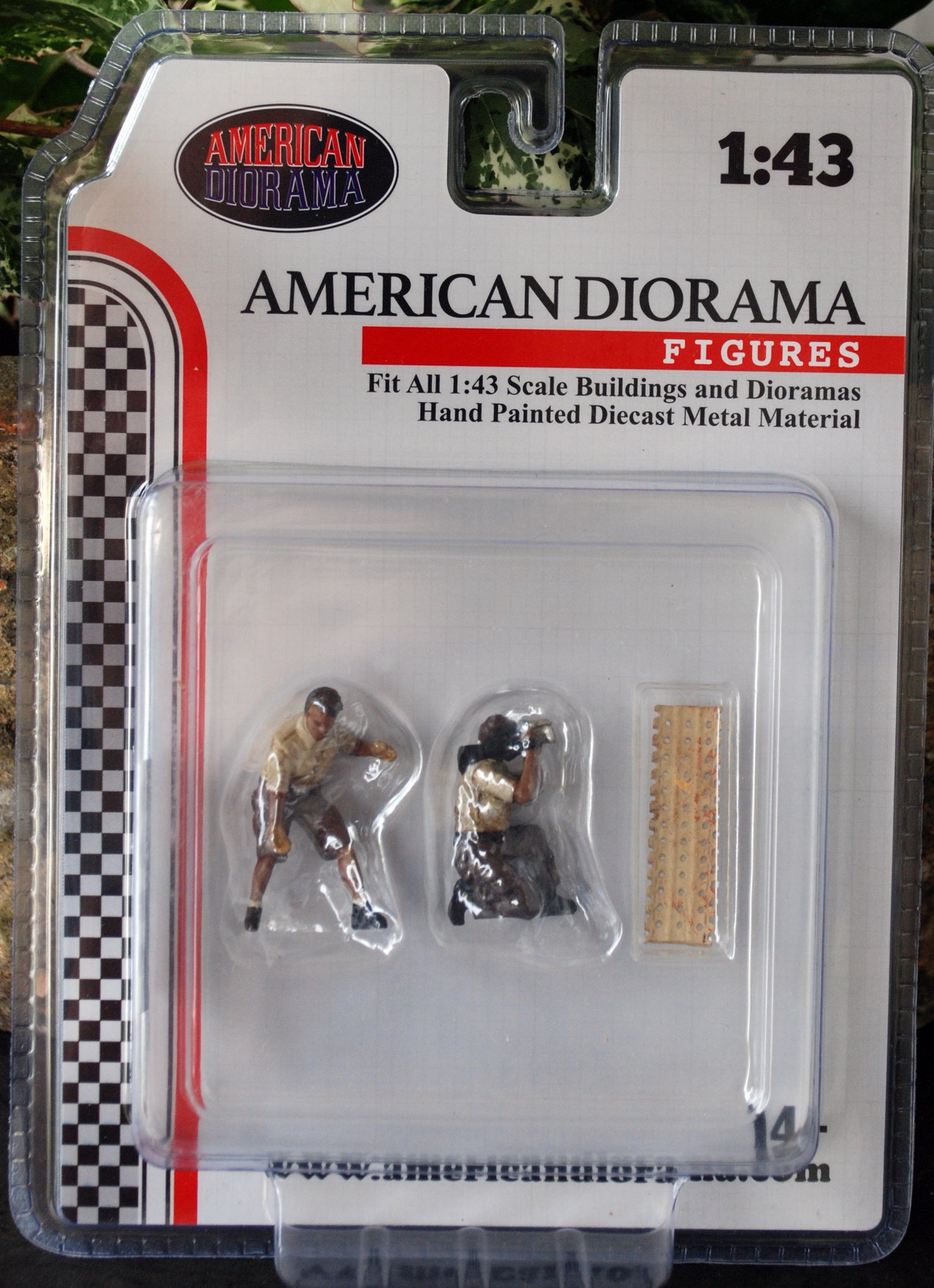 43004 American Diorama 4 x 4 Mechanics Set 4 1:43