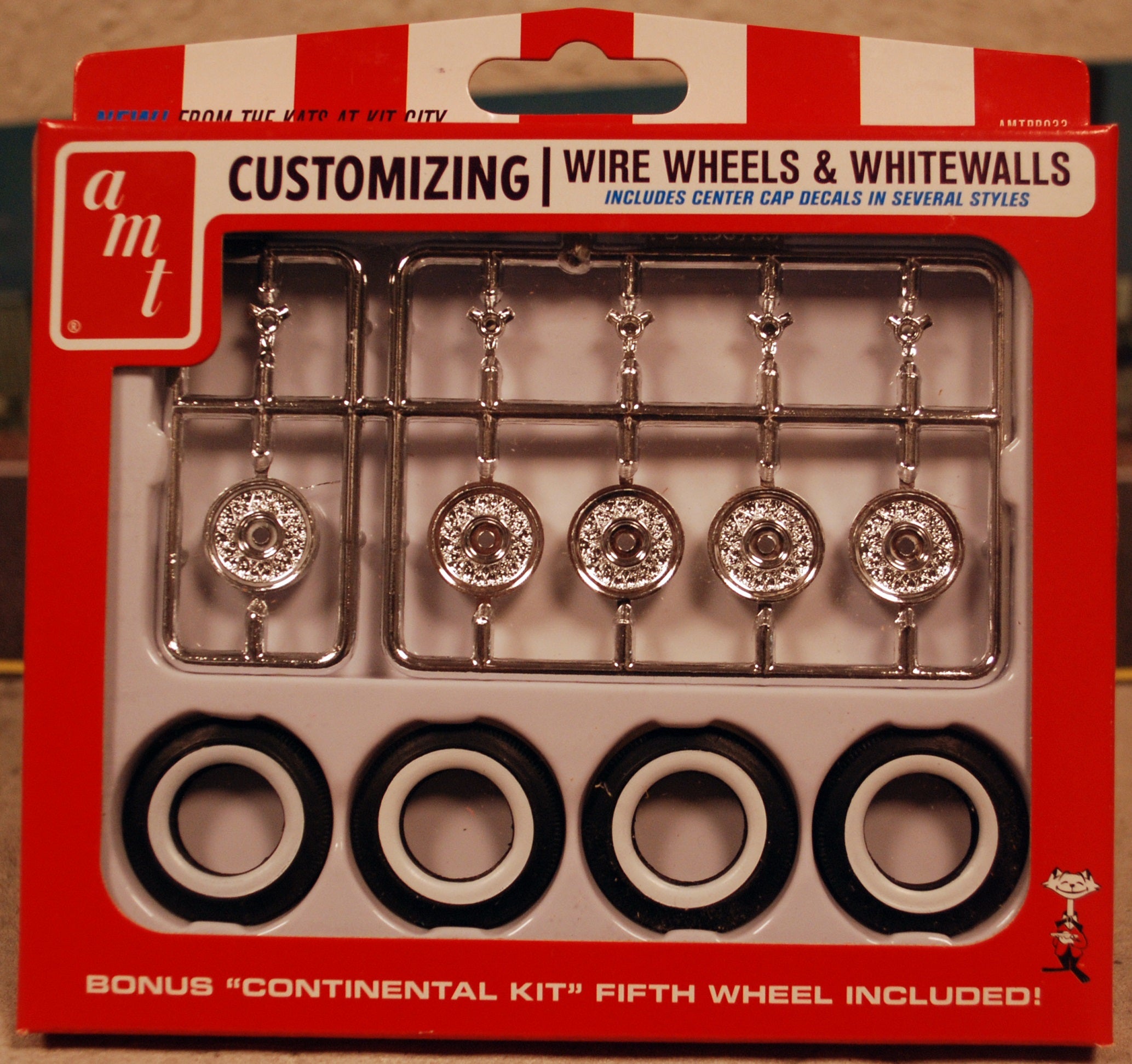 AMT PP033 Wire Wheels & Whitewalls 1:25