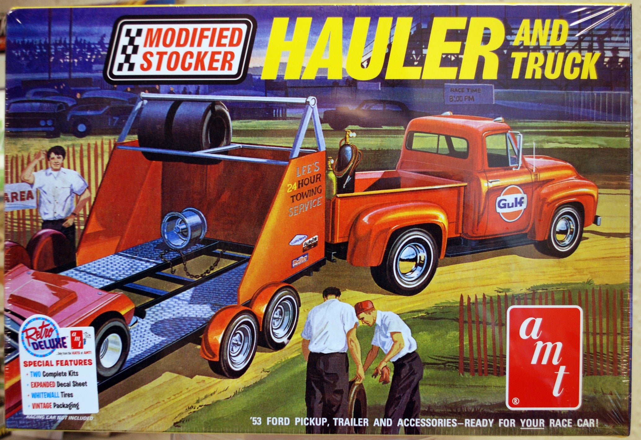 AMT 1310 1953 Ford Pickup & Trailer & Accessories 1:25