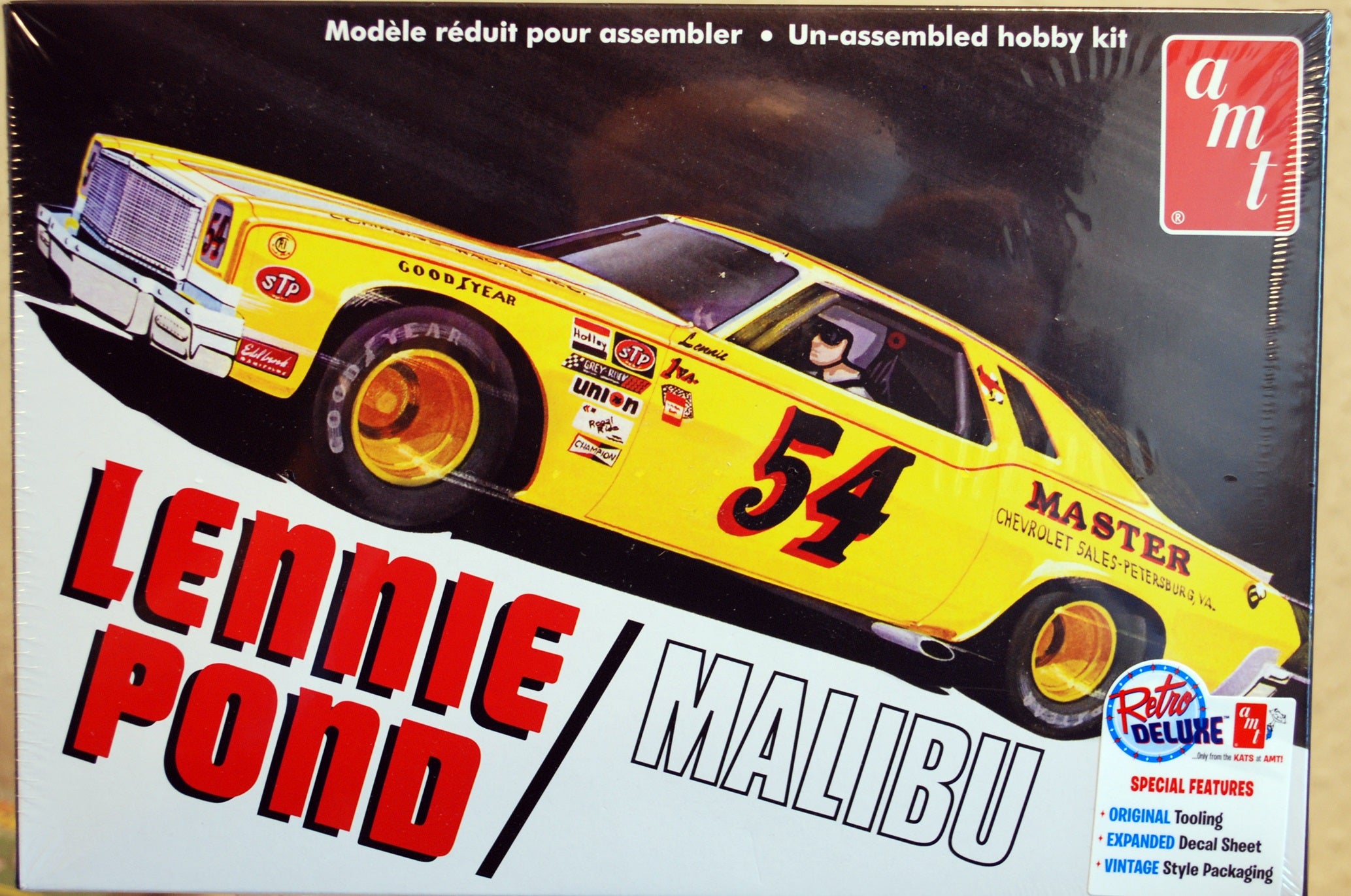 AMT 1352 1974 Chevrolet Malibu Lennie Pond # 54 Stock Car 1:25