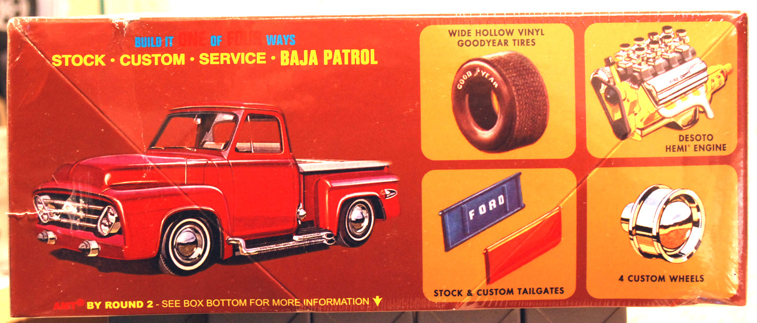 AMT 1505 1953 Ford Stepside Pickup Baja Patrol Crew Truck 1:25