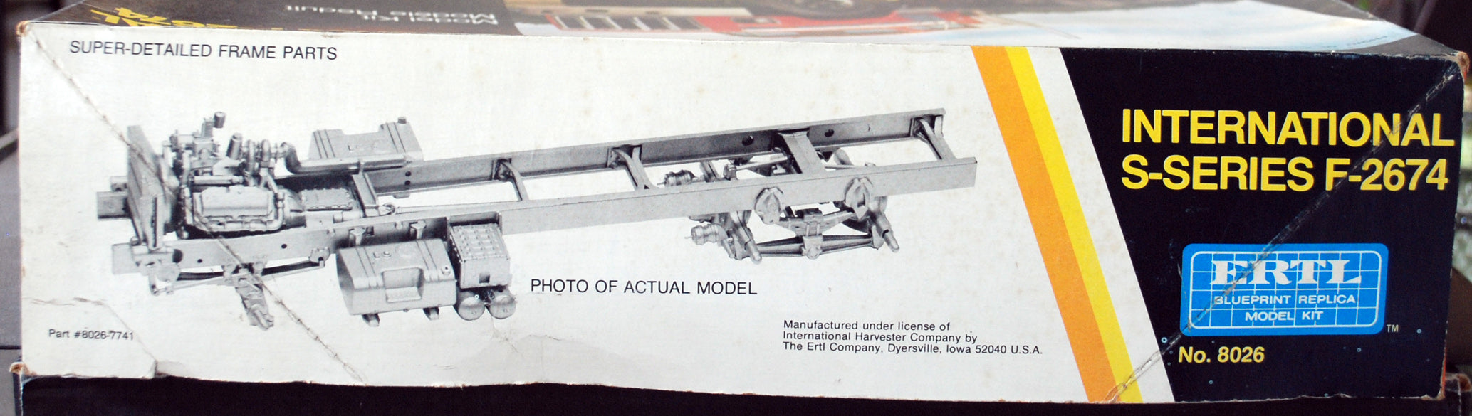 AMT 8026 1978-89 IHC International S-Series F-2674 Non-Sleeper 1:25 sehr selten