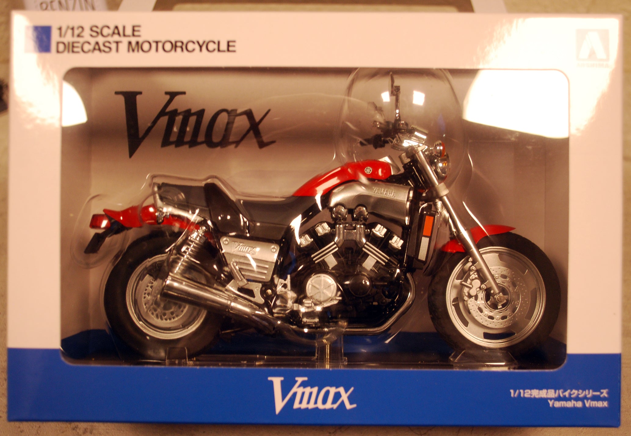 Yamaha V-Max rot 1:12 Aoshima 109618