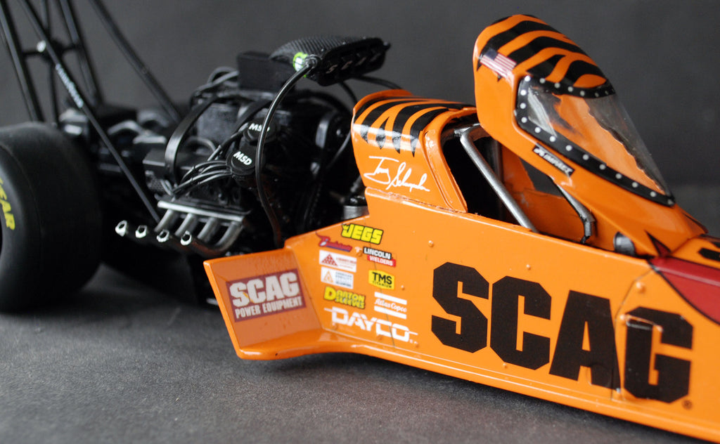 Autoworld AWN009 2022 SCAG Power Equipment NHRA Top Fuel Tony Schumacher 1:24