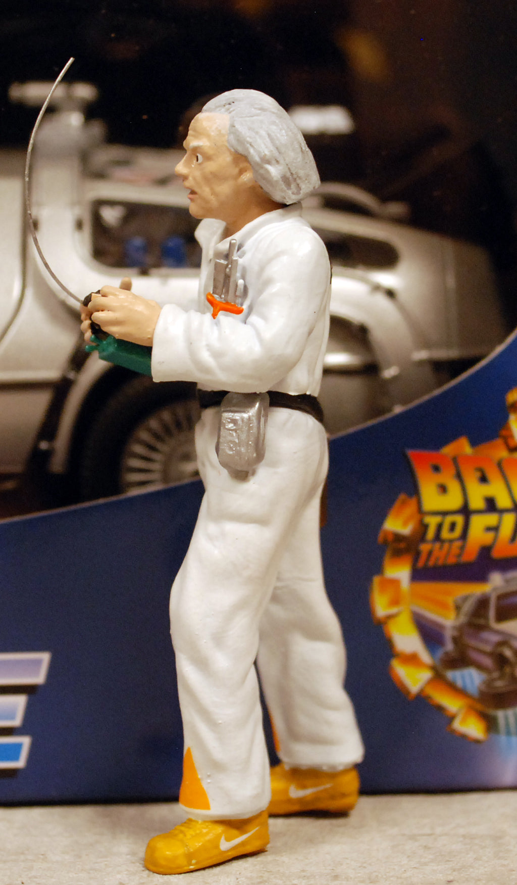 Cartrix 24001 Doc Emmett Brown Back to the Future1:24
