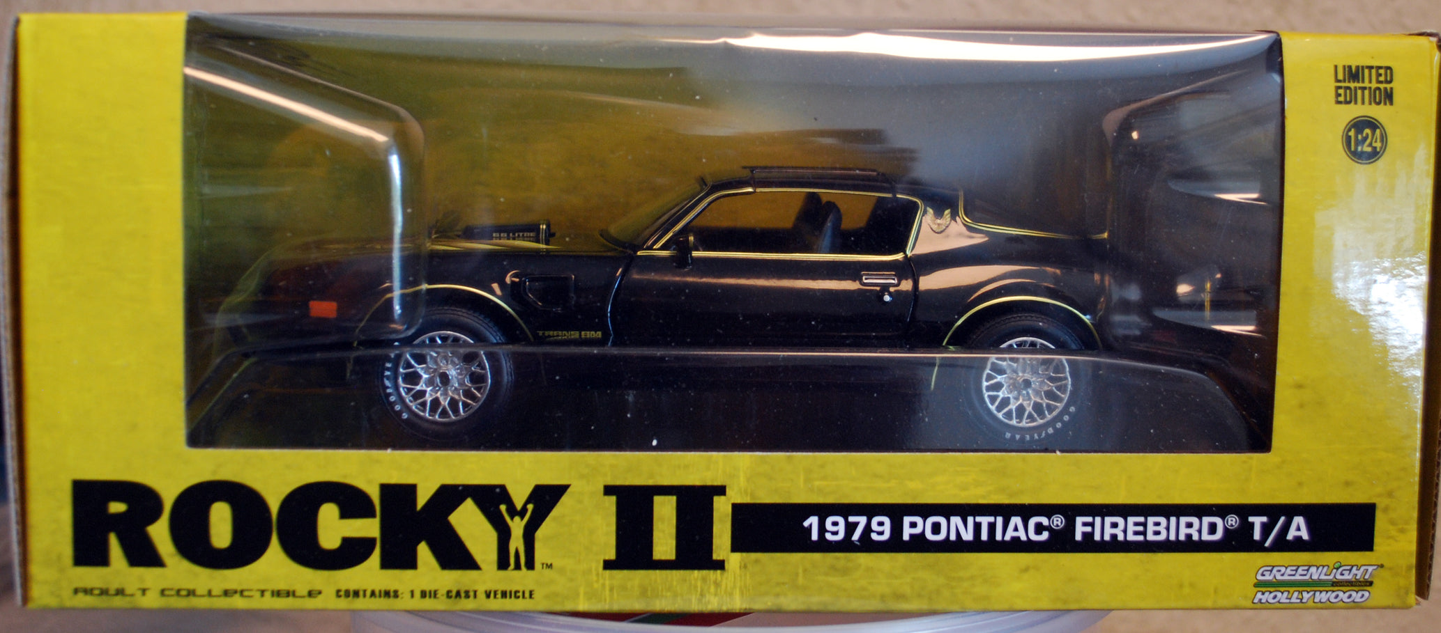 1979 Pontiac Firebird Trans Am Rocky II 1:24 Green Light 84171