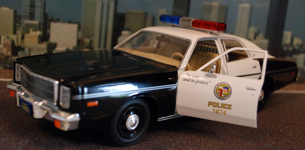 Green Light 84193 1977 Plymouth Fury Metropolitan Police The Terminator 1:24
