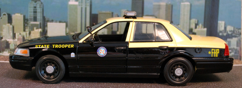 Green Light 85583 Hot Pursuit Ser. 8 2010 Ford Crown Vic. Florida Highway 1:24