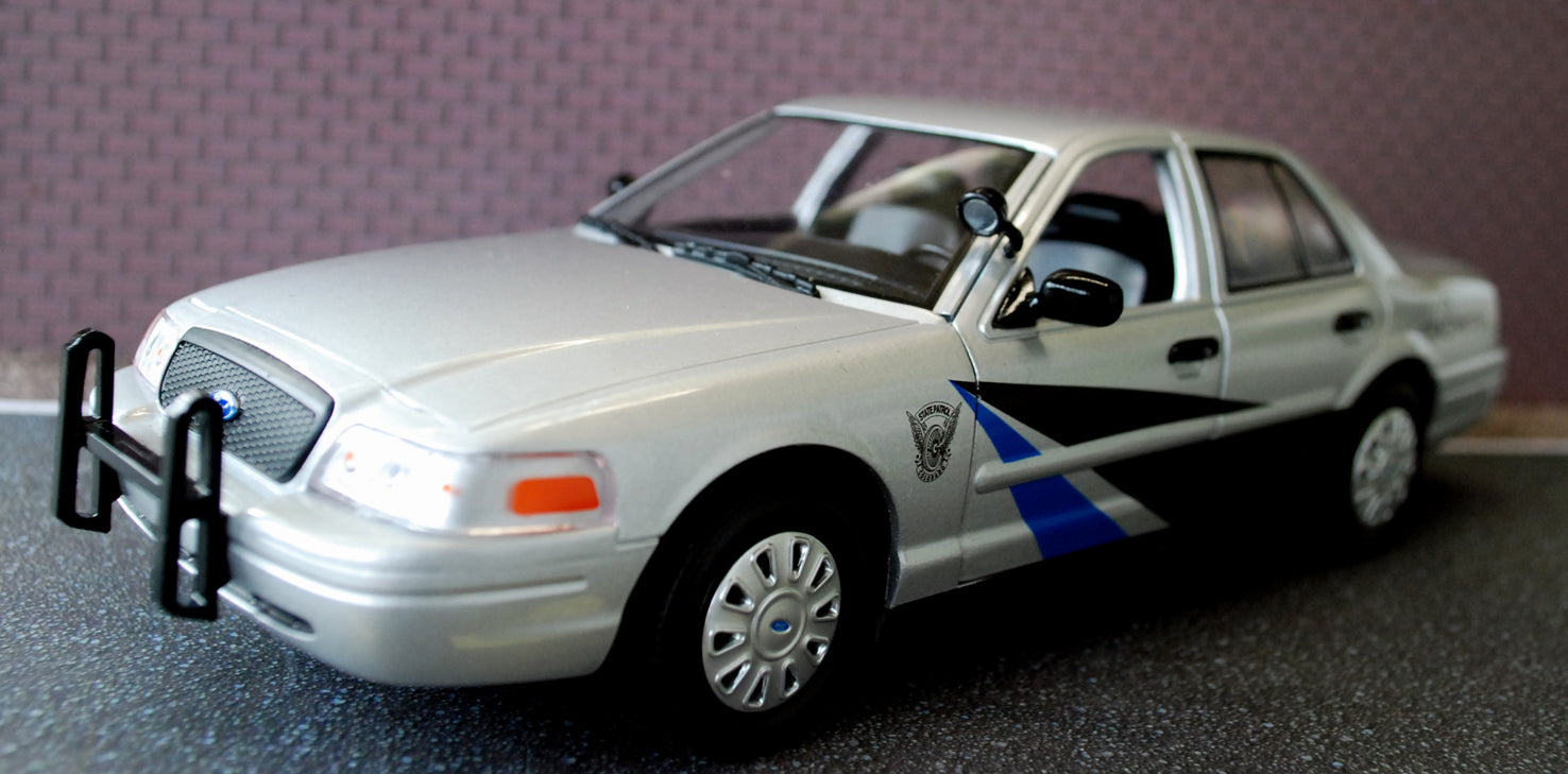 Green Light 85593 Hot Pursuit Ser. 9 1998 Ford Crown Vic. Colorado State 1:24