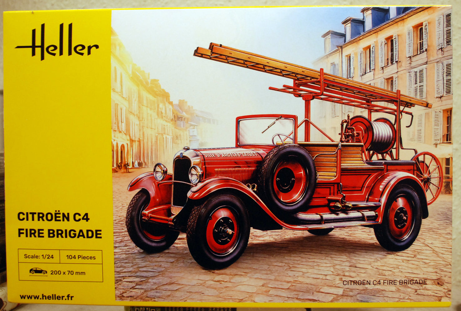 Heller 80733 1930 Citroen C 4 Fire Brigade Feuerwehr 1:24 Bausatz wieder 2025